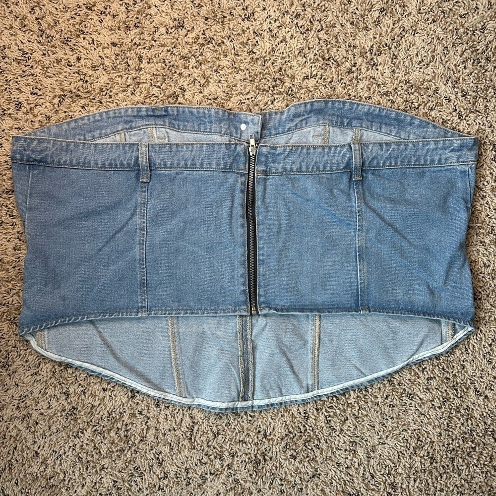 PrettyLittleThing Denim Blue Corset Top, size 26 - Picture 2 of 4